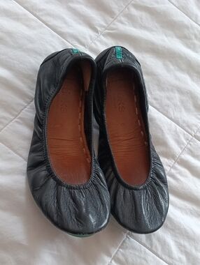 Black Leather Women's Ballet Flats - Size 6 Tieks